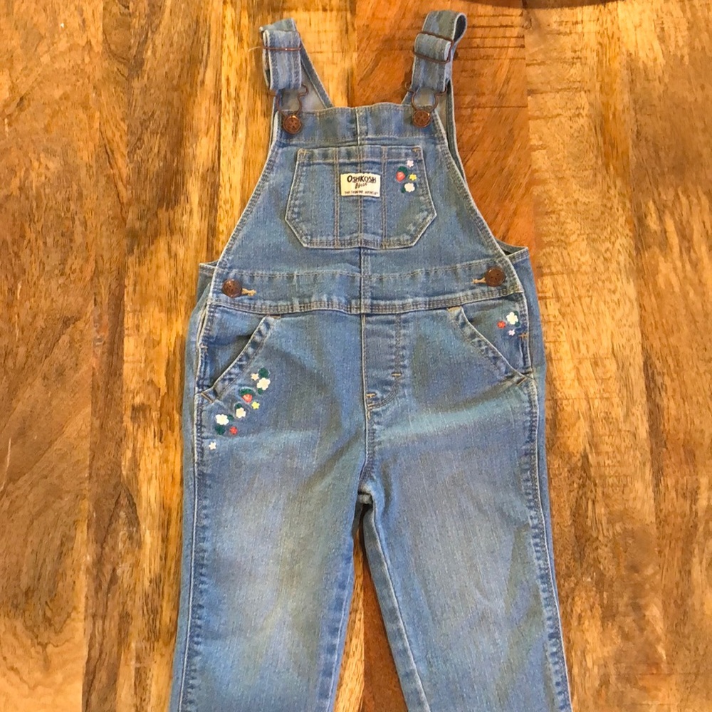 OshKosh Overalls with embroidered detail 2T - Picture 1 of 9